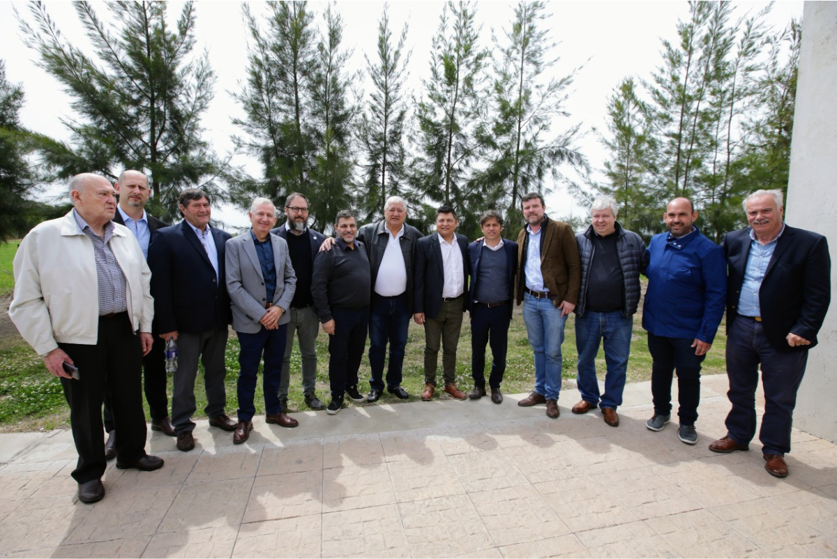 Kicillof anunció subsidios para 200 cooperativas eléctricas bonaerenses 